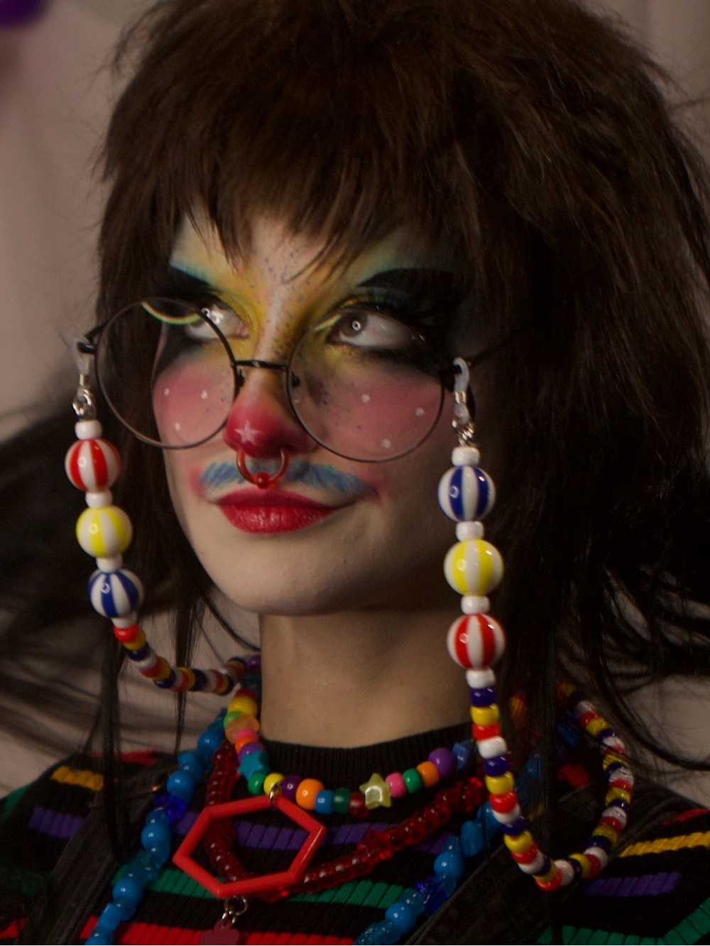 Clown Glasses Chain ❤️💛💙